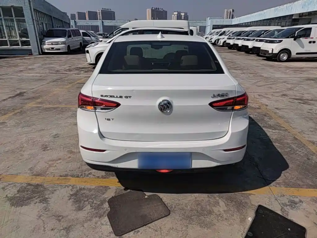 Buick Excelle — миниатюра 6