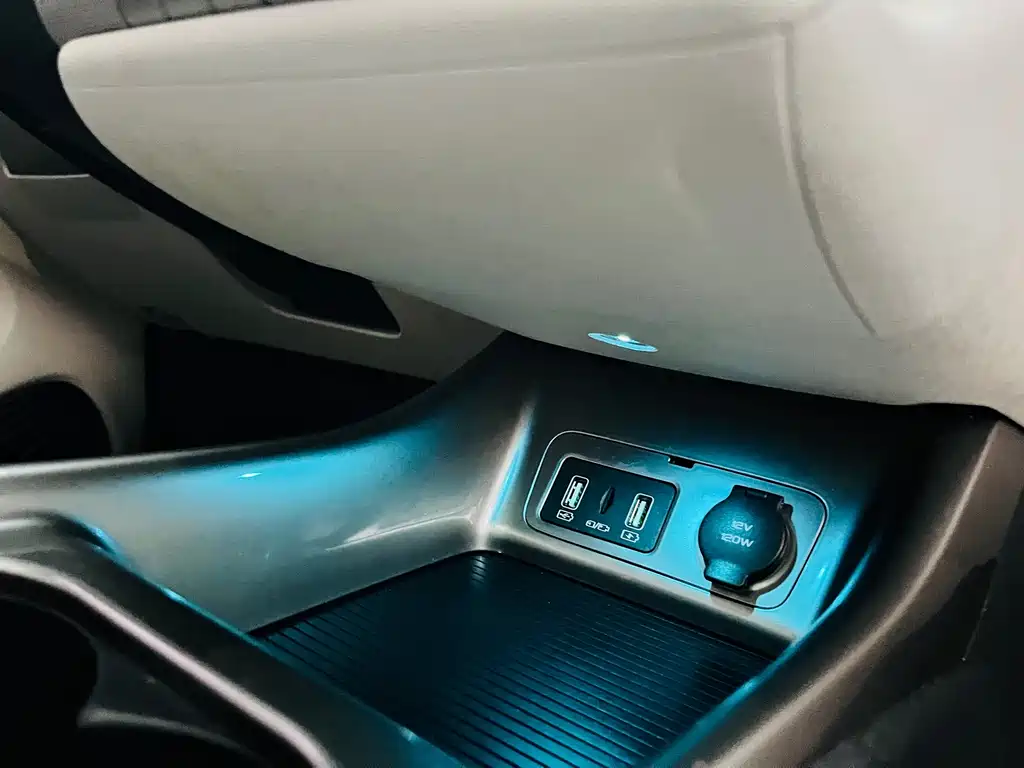 BYD Dolphin — миниатюра 19