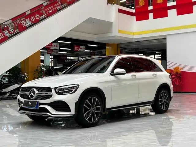 MERCEDES-BENZ GLC