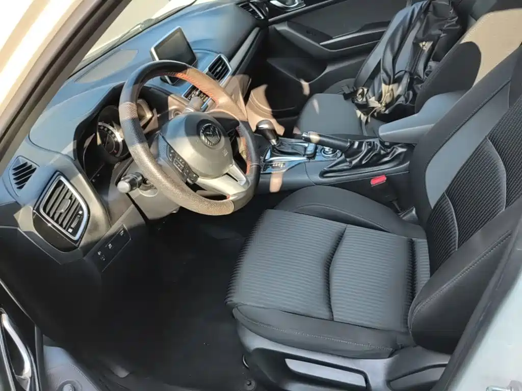 Mazda 3 Axela — миниатюра 15