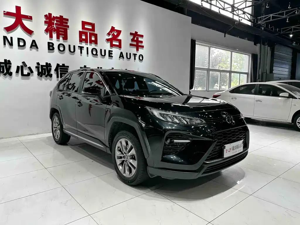 Toyota Wildlander 2022 2.0L CVT Luxury