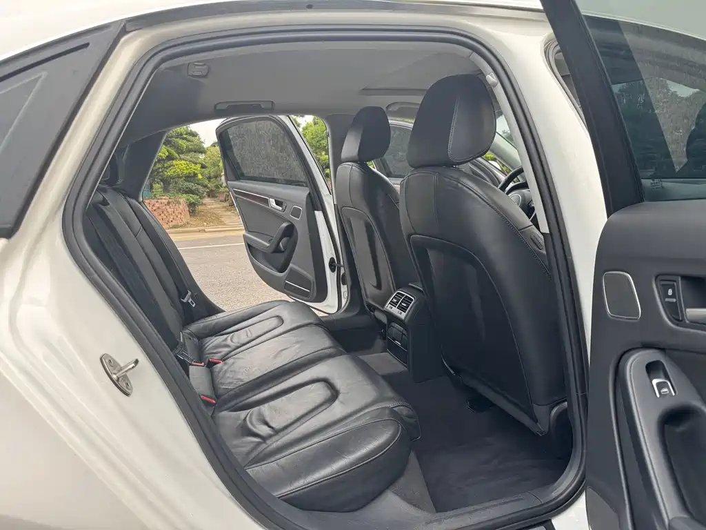Audi A4L — миниатюра 8