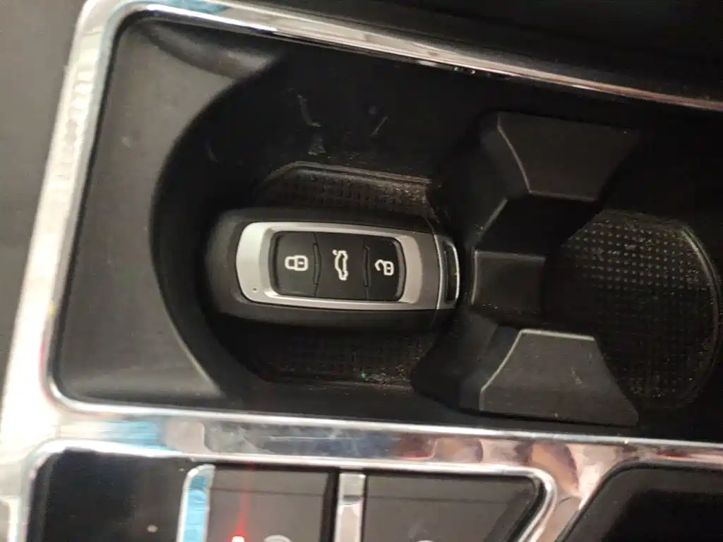Geely Emgrand — миниатюра 9