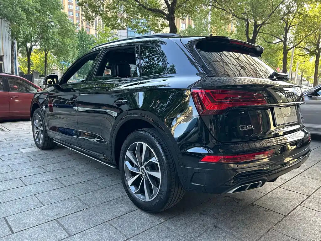Audi Q5L — миниатюра 14