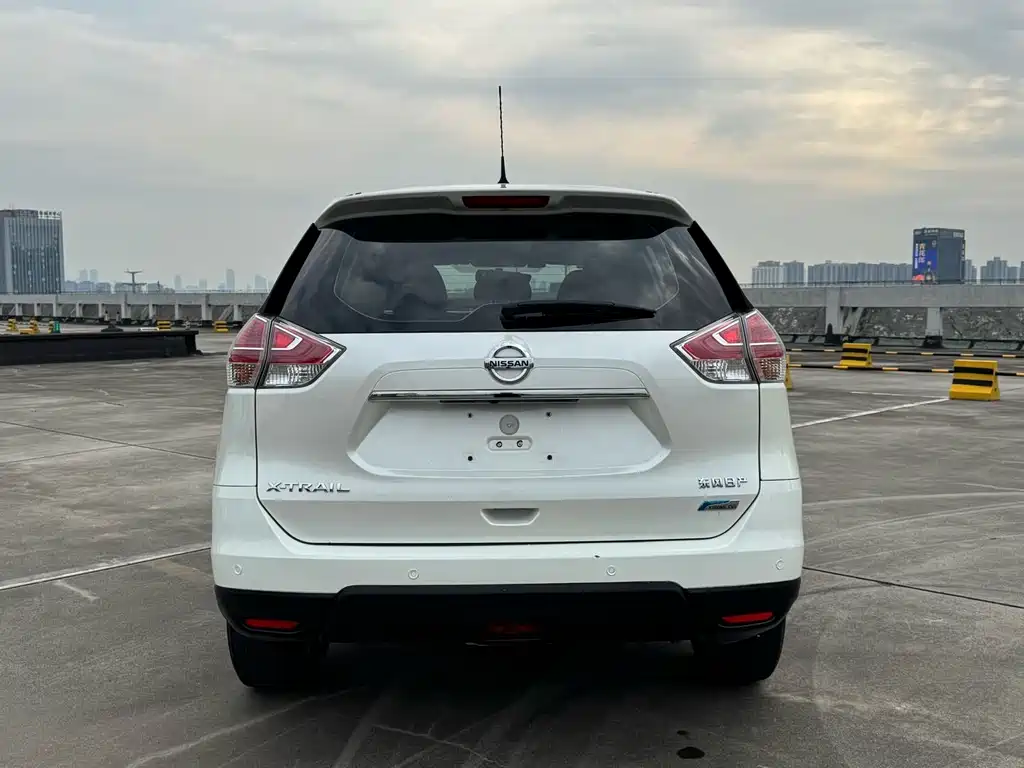 Nissan X-Trail — миниатюра 5