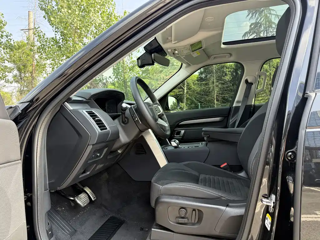 Land Rover Discovery 2021 360PS R-Dynamic S