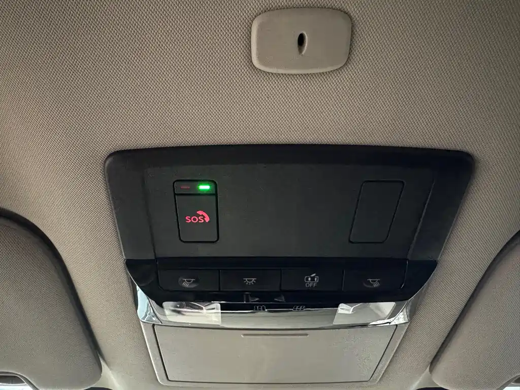 NISSAN EXPLORING THE LAND