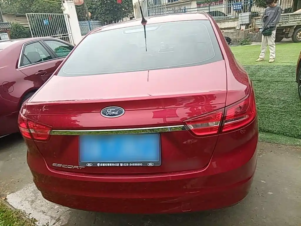 Ford Escort — миниатюра 6