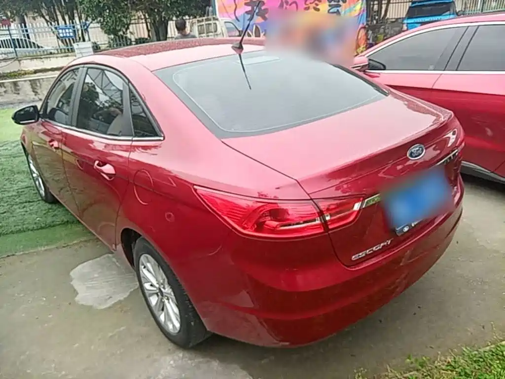 Ford Escort — миниатюра 5