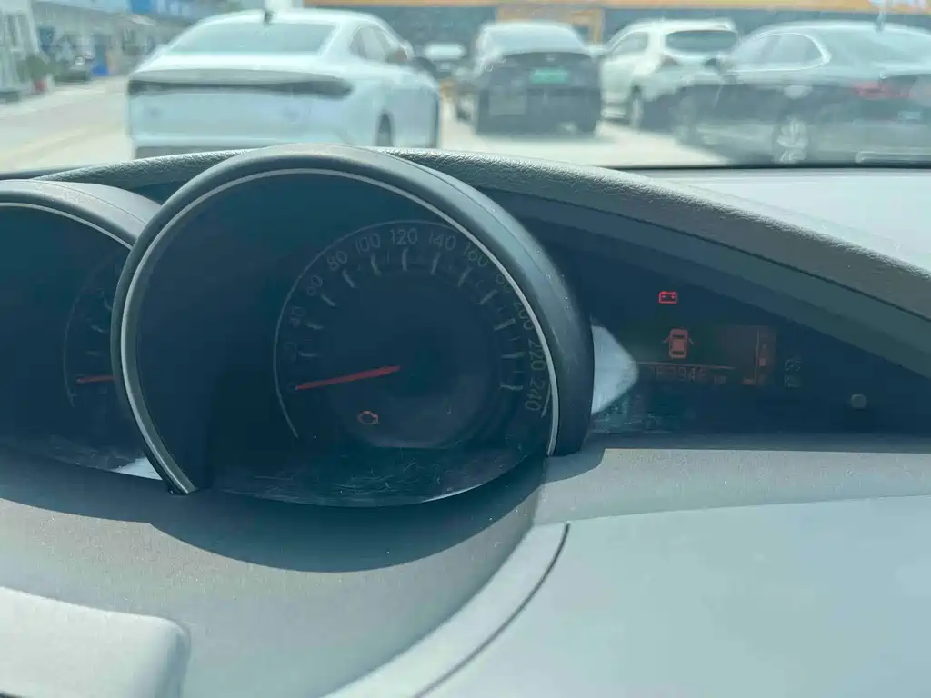 Toyota Verso — миниатюра 7