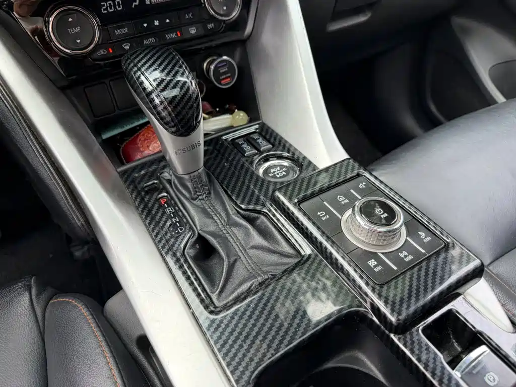 Mitsubishi Eclipse Cross — миниатюра 9