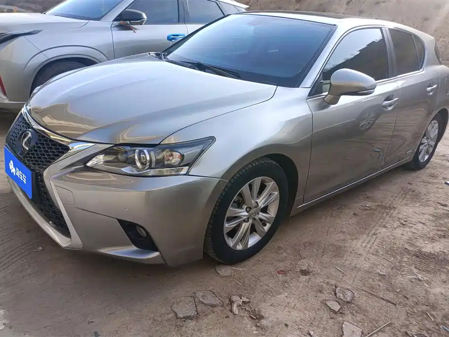 LEXUS CT