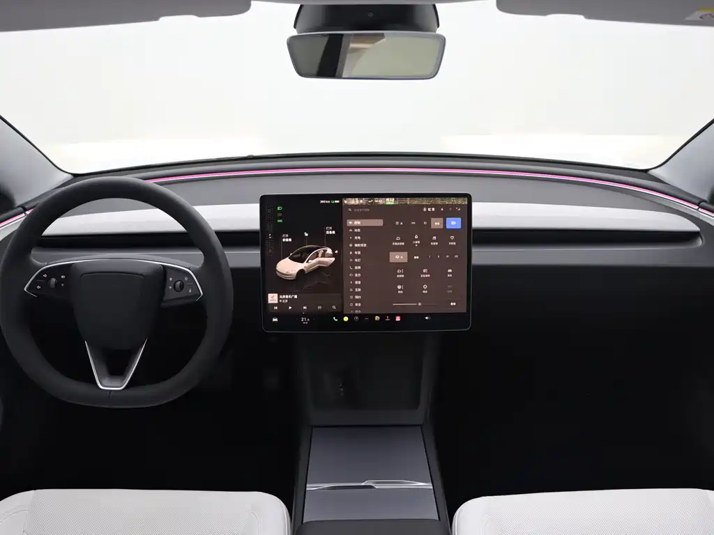 Tesla Model 3 — миниатюра 16