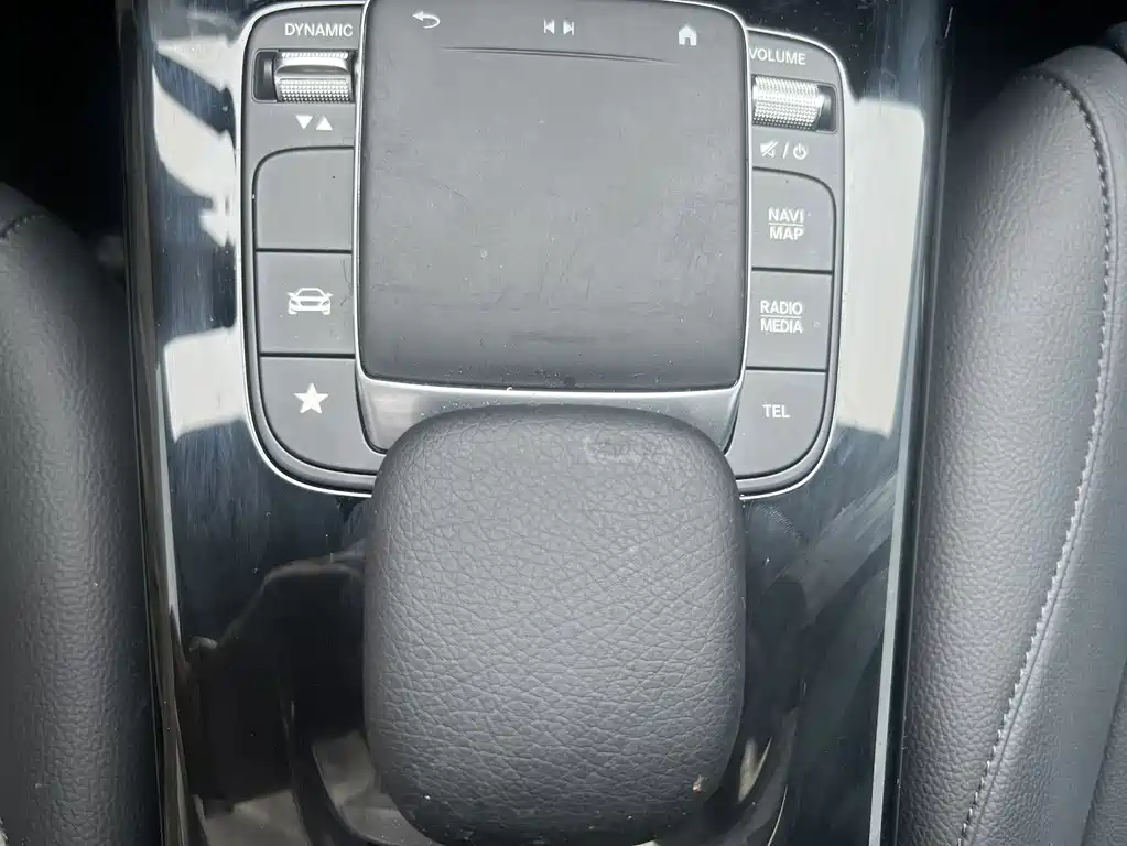 Mercedes-Benz A-Class Facelift A 180 L Sport Sedan, фото 14