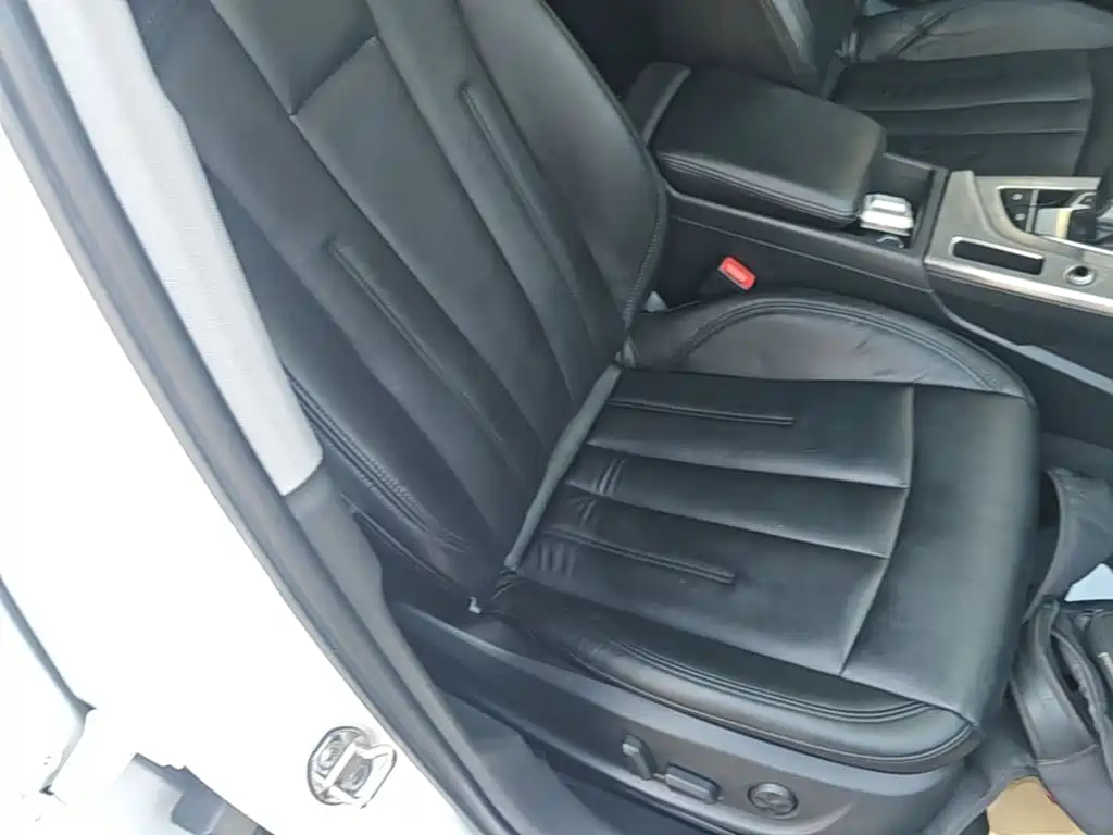 Audi A4L — миниатюра 25