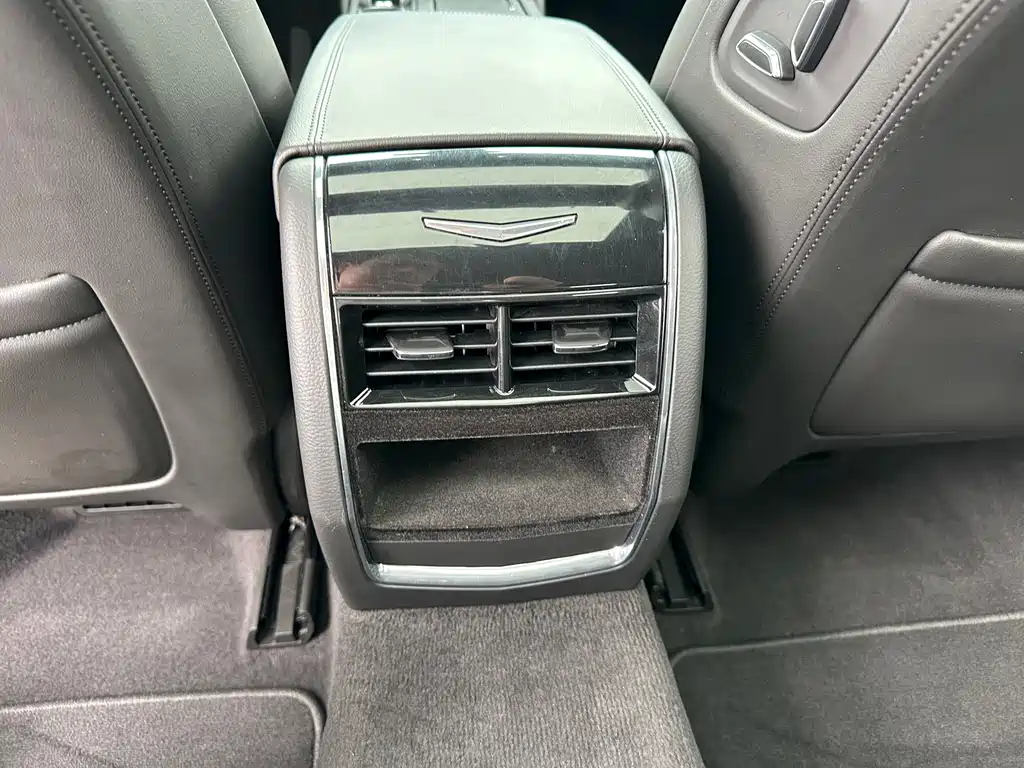 Cadillac CT6 — миниатюра 11