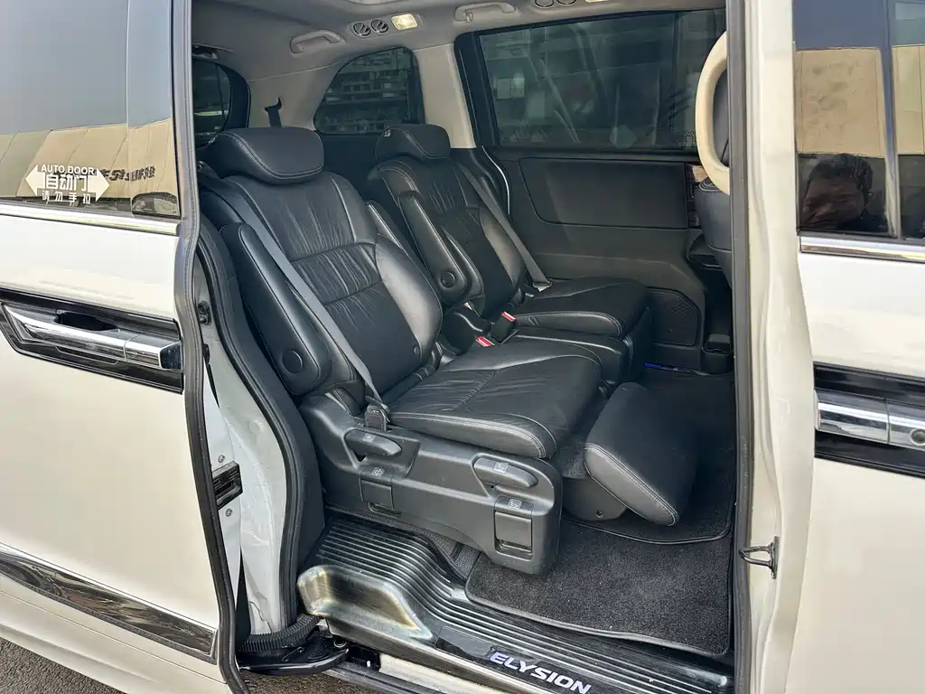 Honda Elysion — миниатюра 11