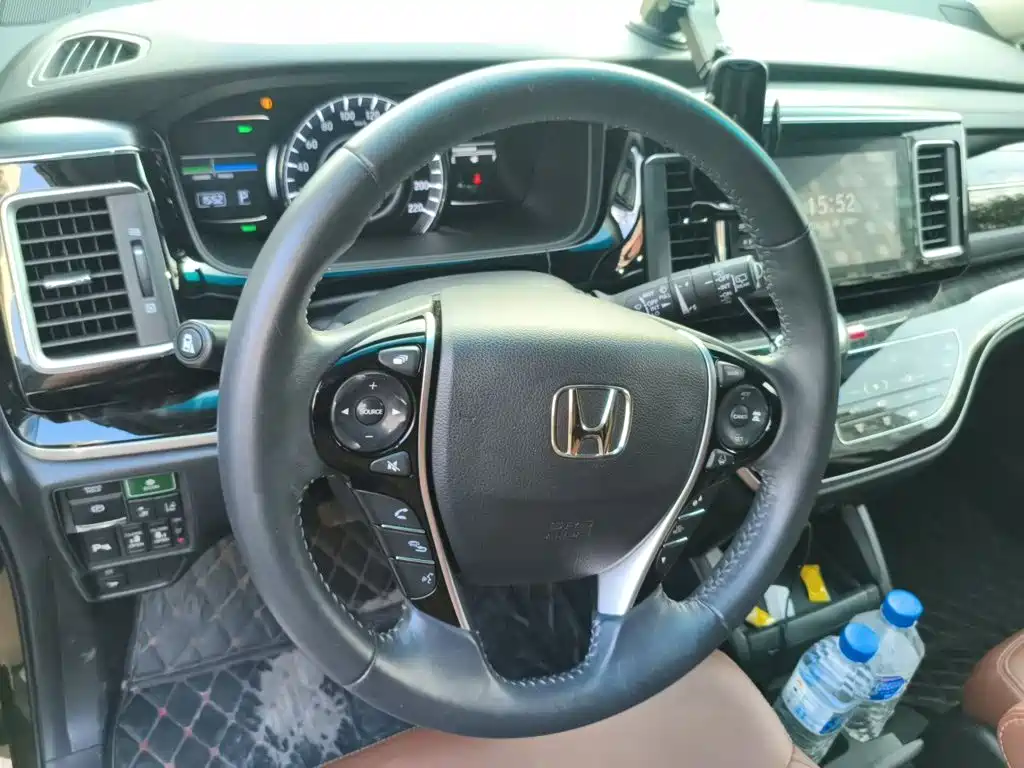 Honda Elysion — миниатюра 11