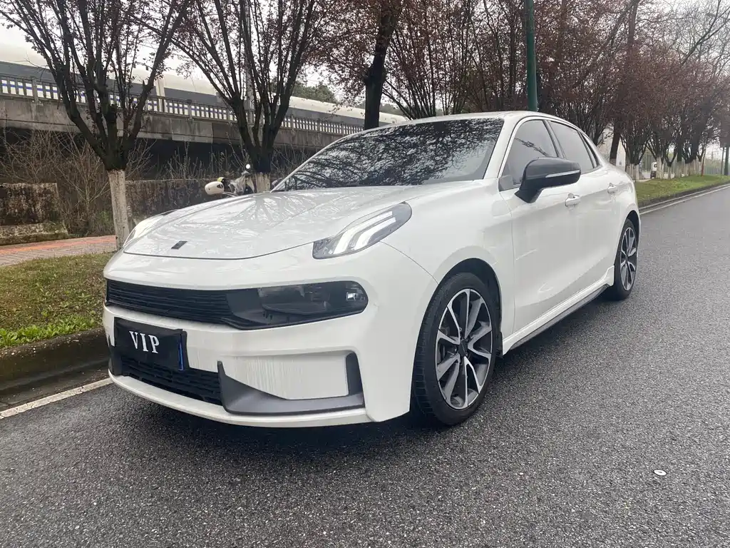 Lynk & Co 03 2020