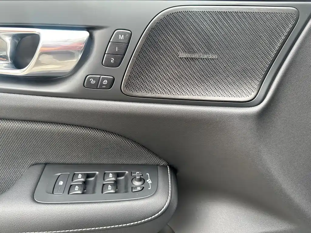Volvo S60 — миниатюра 15