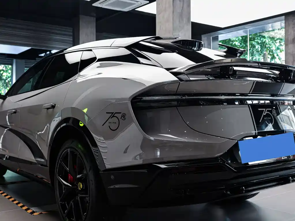 Lotus Eletre 2023 ELETRE S+