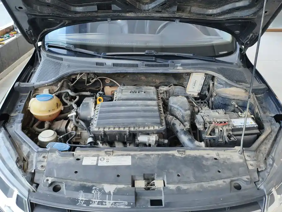 Volkswagen Santana — миниатюра 10