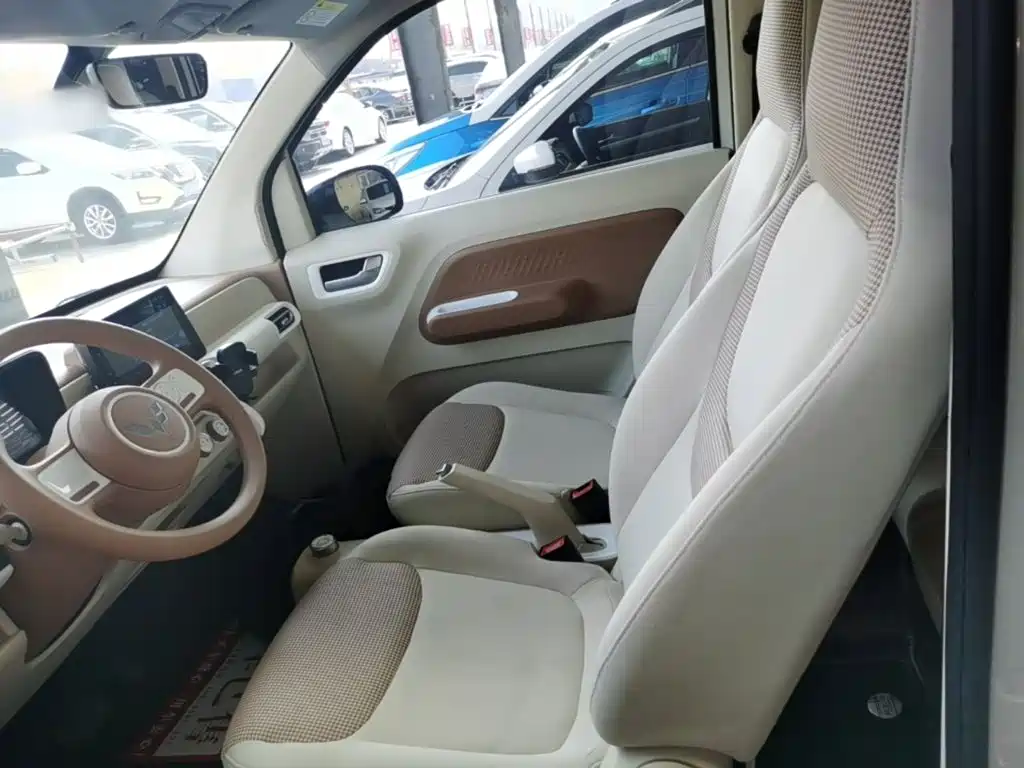 Wuling MINIEV — миниатюра 15