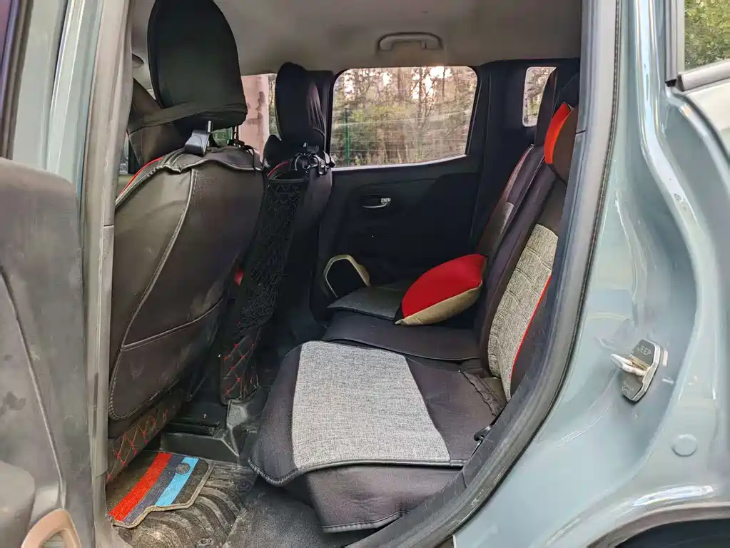 Jeep Renegade — миниатюра 6