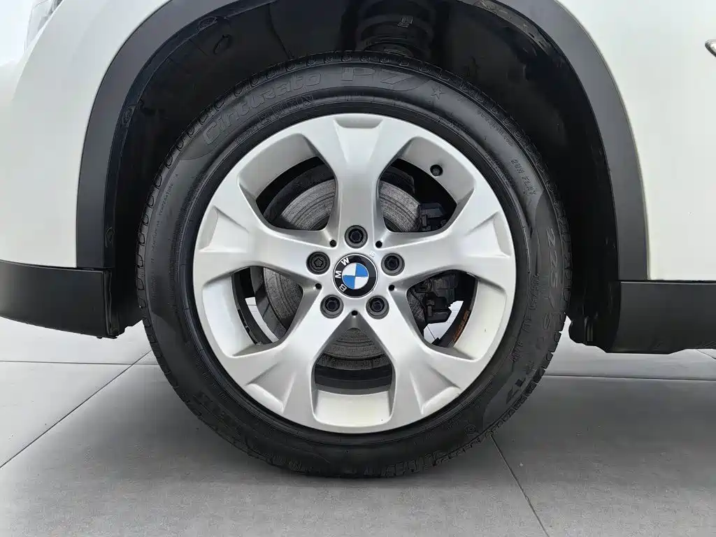 BMW X1 — миниатюра 17