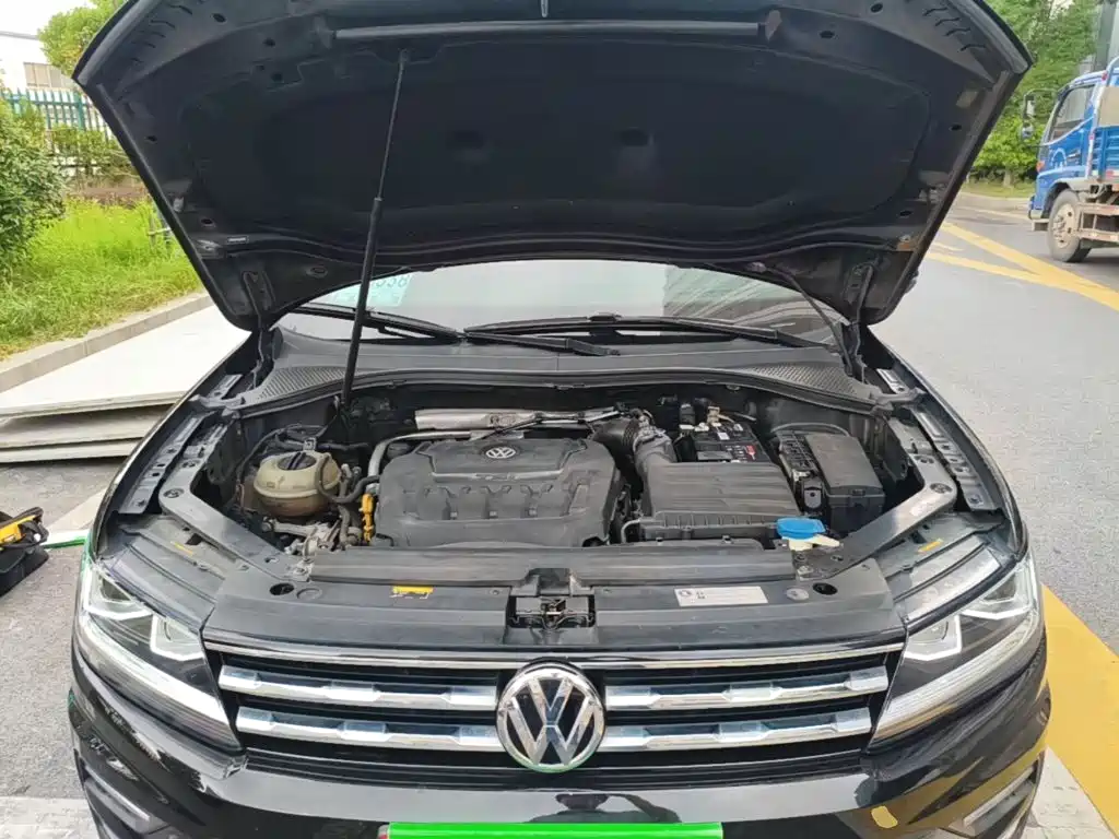 Volkswagen Tiguan L — миниатюра 20