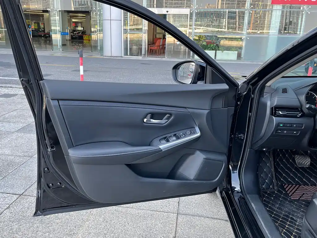 Nissan Sylphy — миниатюра 14