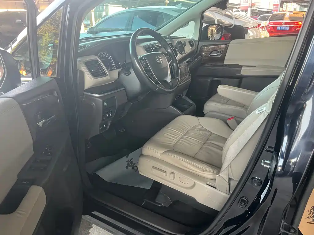Honda Odyssey — миниатюра 9