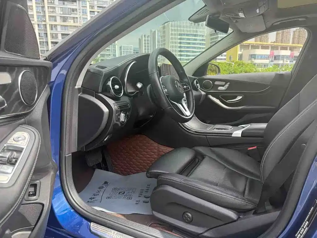Mercedes-Benz C-Class — миниатюра 4