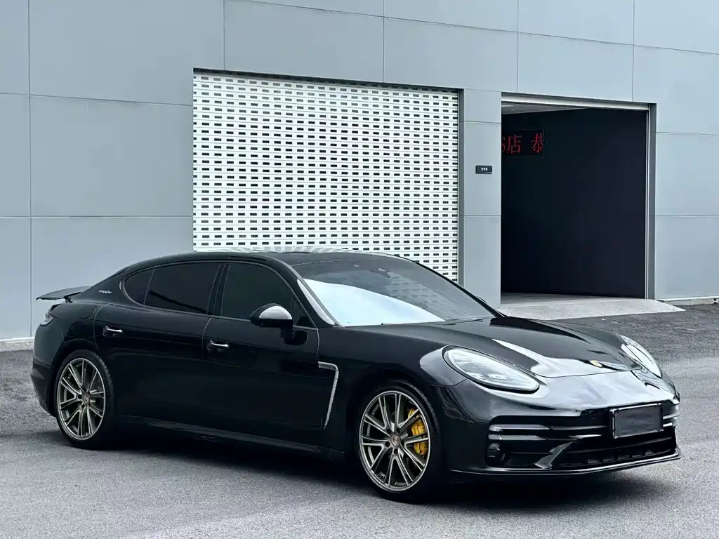 Porsche Panamera — миниатюра 3