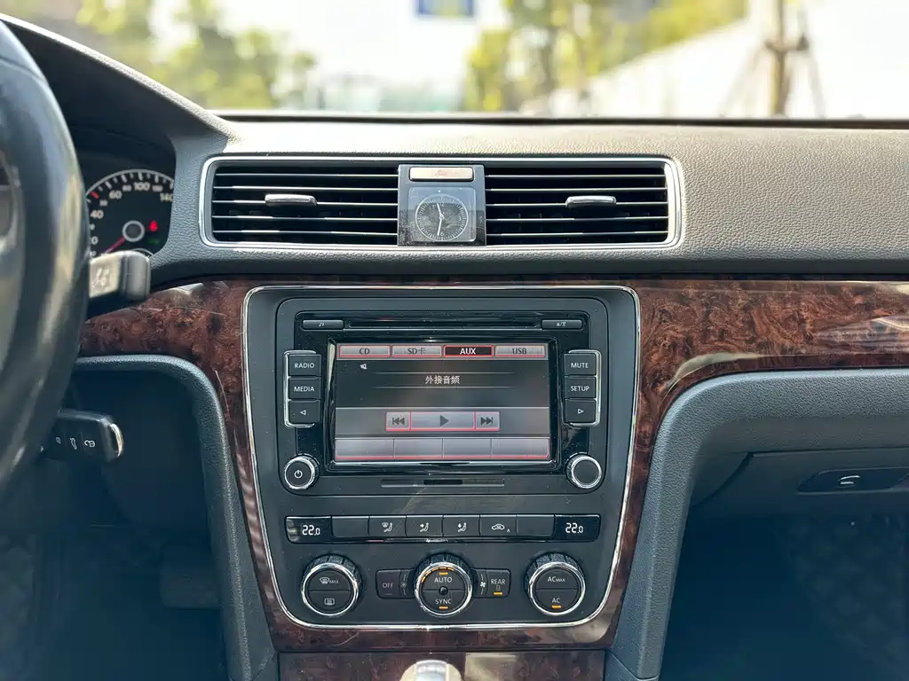 Volkswagen Passat — миниатюра 21