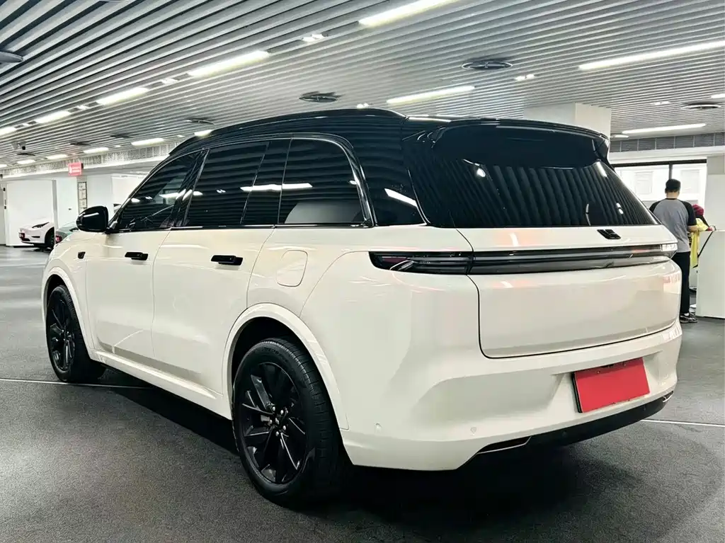 Li Auto L8 2023 Pro
