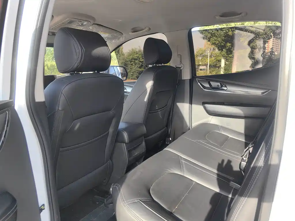 Isuzu TAGA Daga H — миниатюра 8