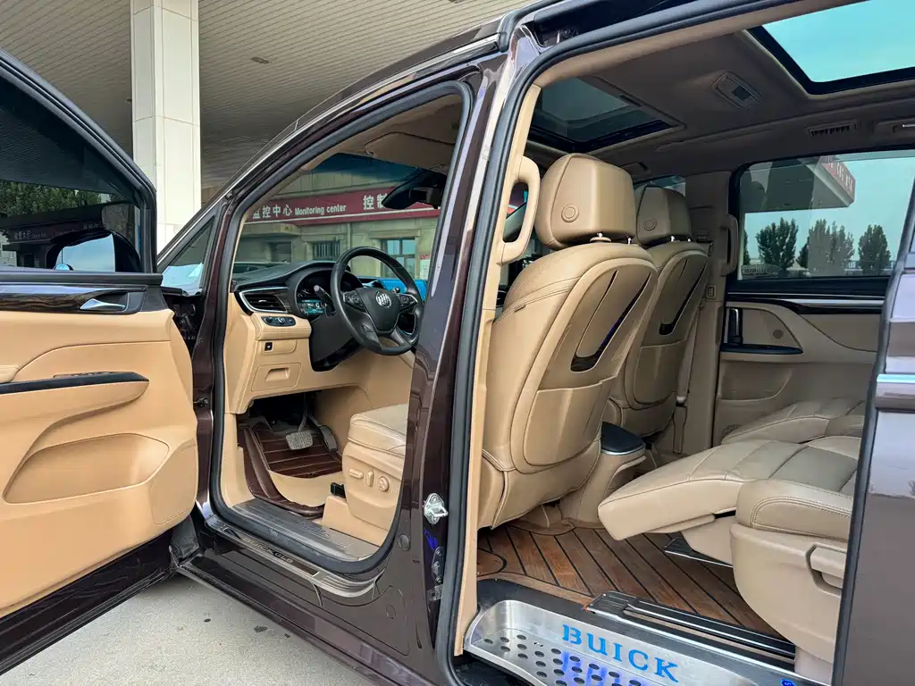 Buick GL8 — миниатюра 4