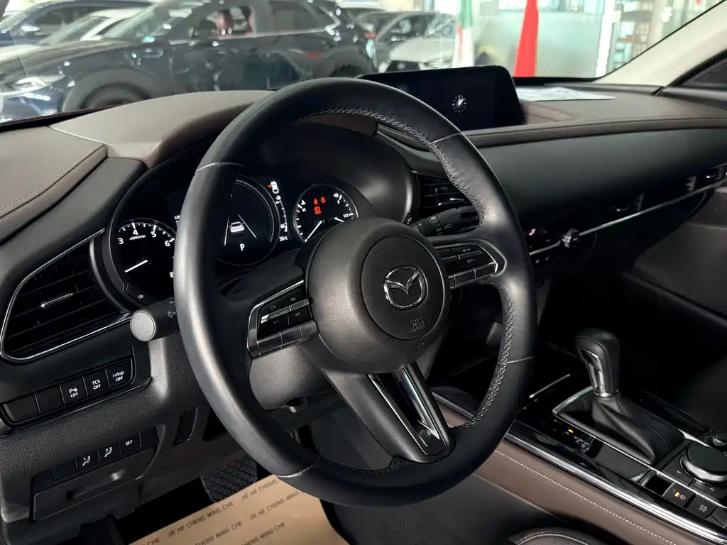 Mazda CX-30 — миниатюра 9