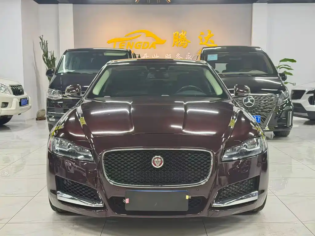Jaguar XFL — миниатюра 2