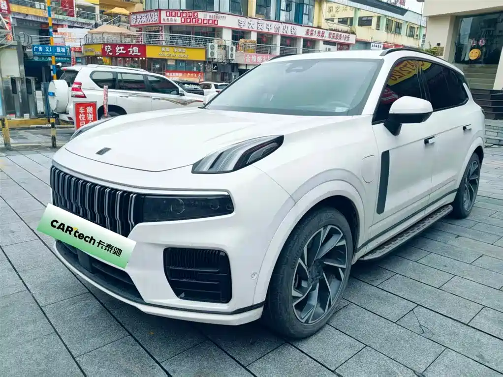 Lynk & Co 09 EM-P 2022