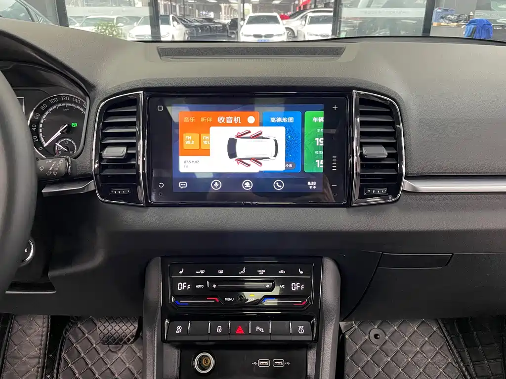 Skoda Karoq 2021 TSI280 Luxury