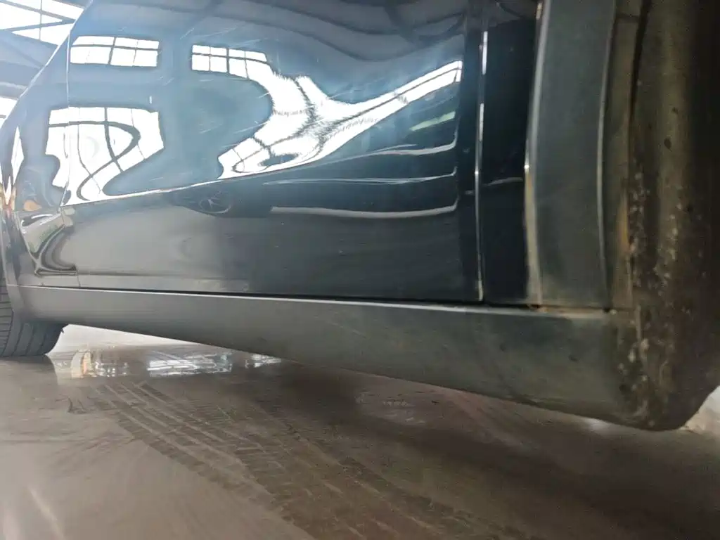Tesla Model Y — миниатюра 21