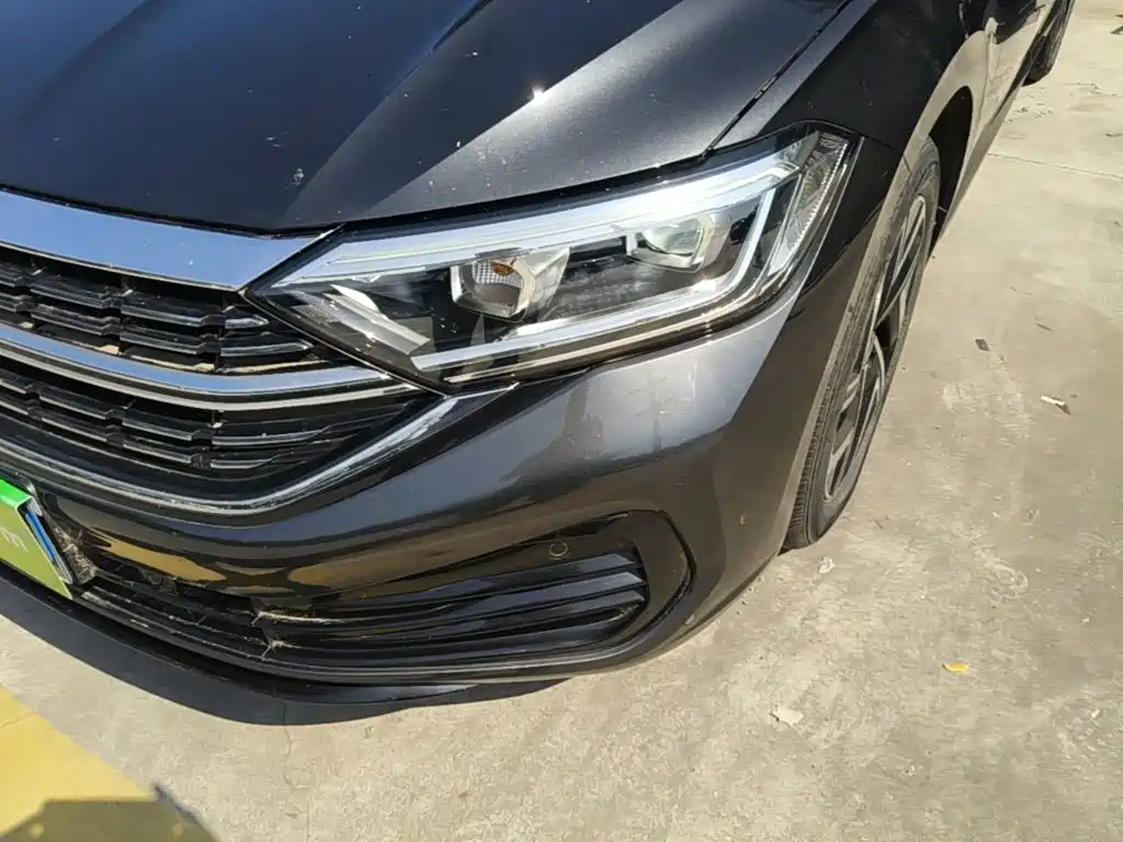 Volkswagen Sagitar — миниатюра 24