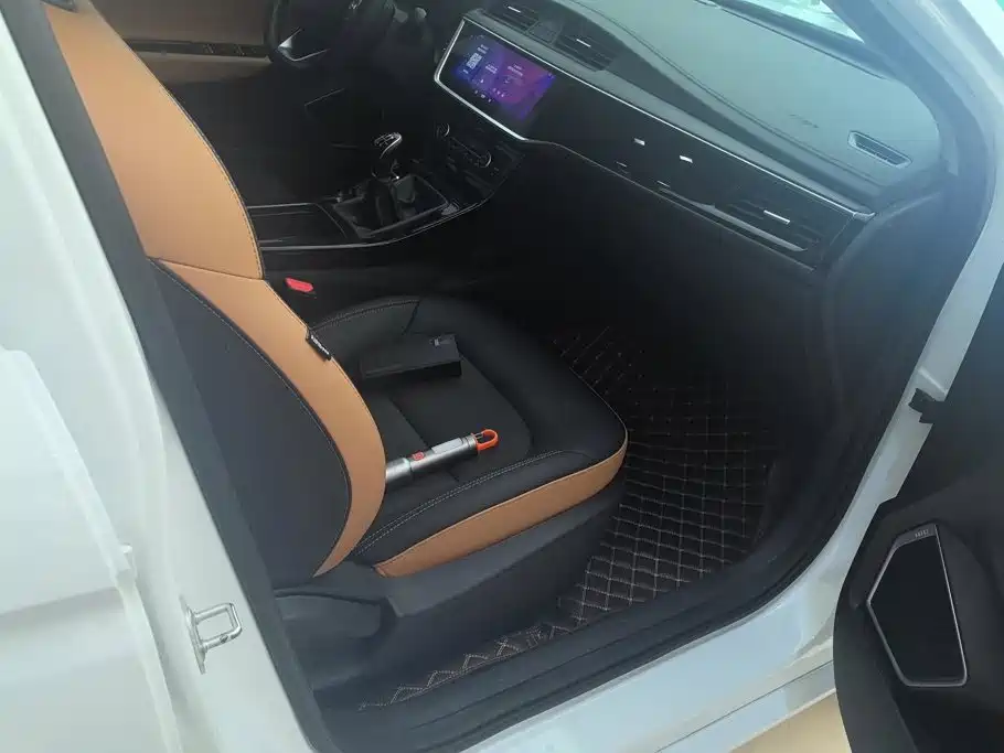 Geely Emgrand GL — миниатюра 8