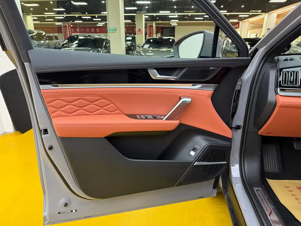 BYD Tang New Energy — миниатюра 3