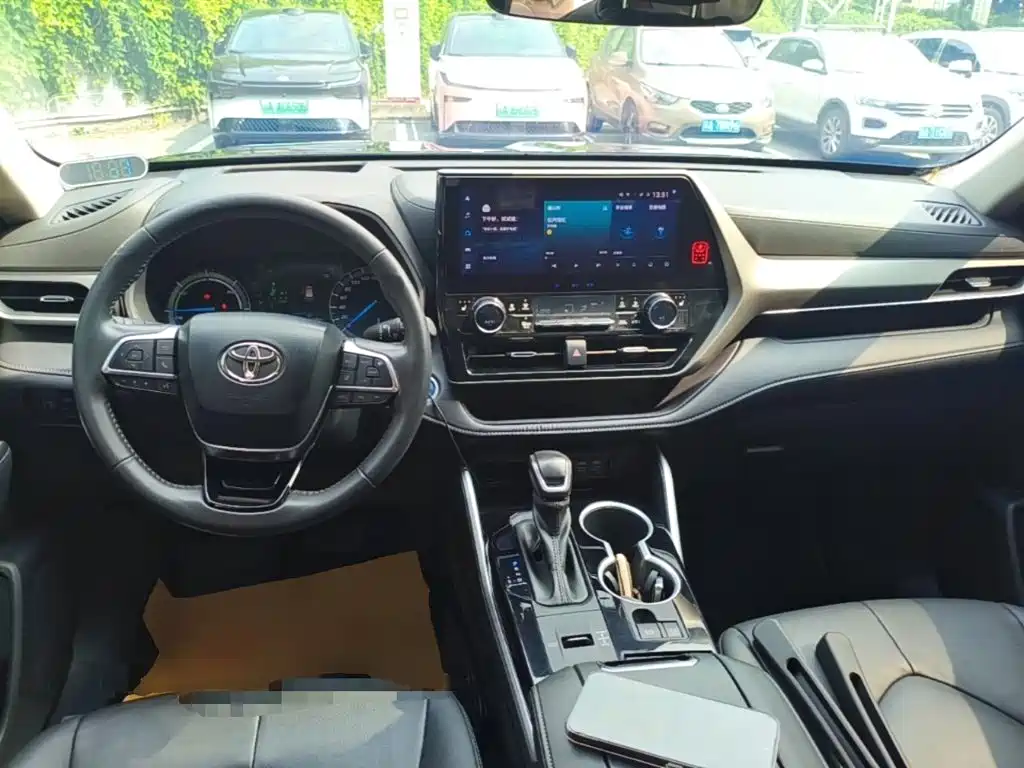 Toyota Highlander — миниатюра 14