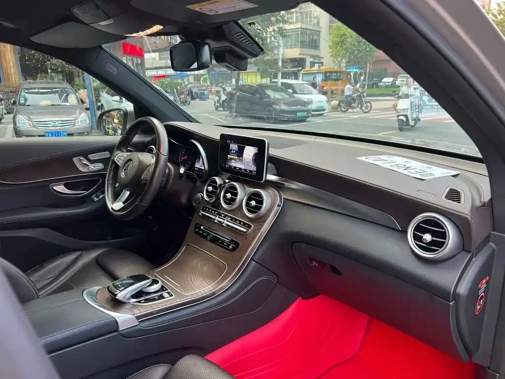 Mercedes-Benz GLC — миниатюра 5
