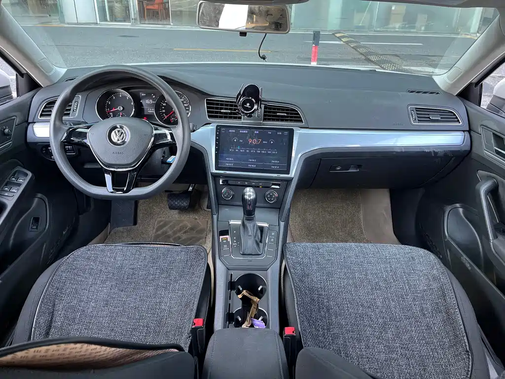 Volkswagen Lamando — миниатюра 15