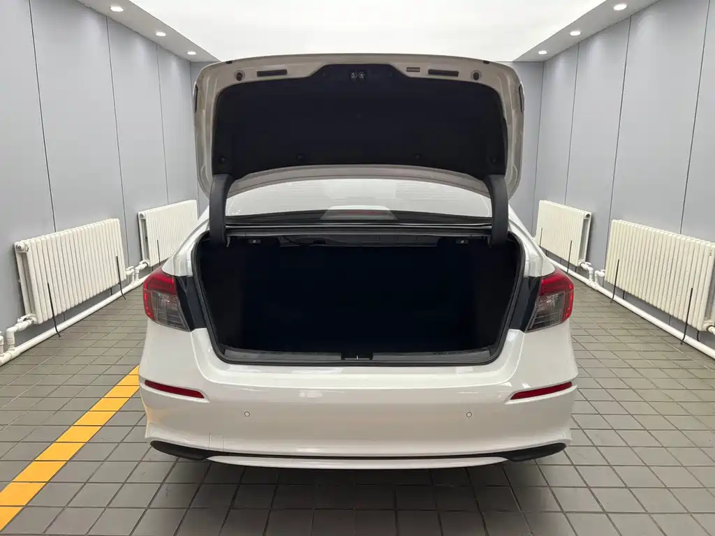 Honda Civic — миниатюра 18
